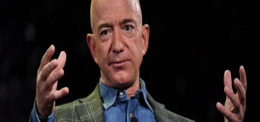 Μπέζος πούλησε μετοχές